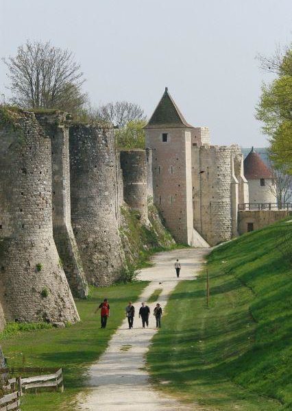 remparts provins