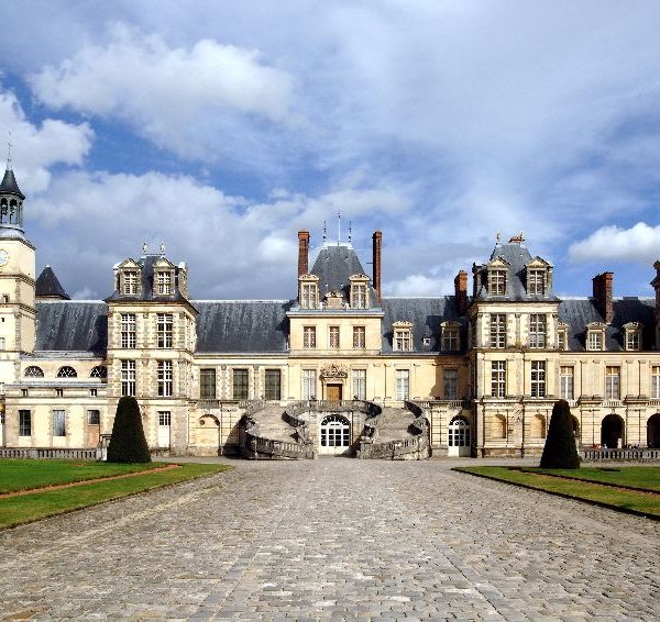 cour des adieux fontainebleau